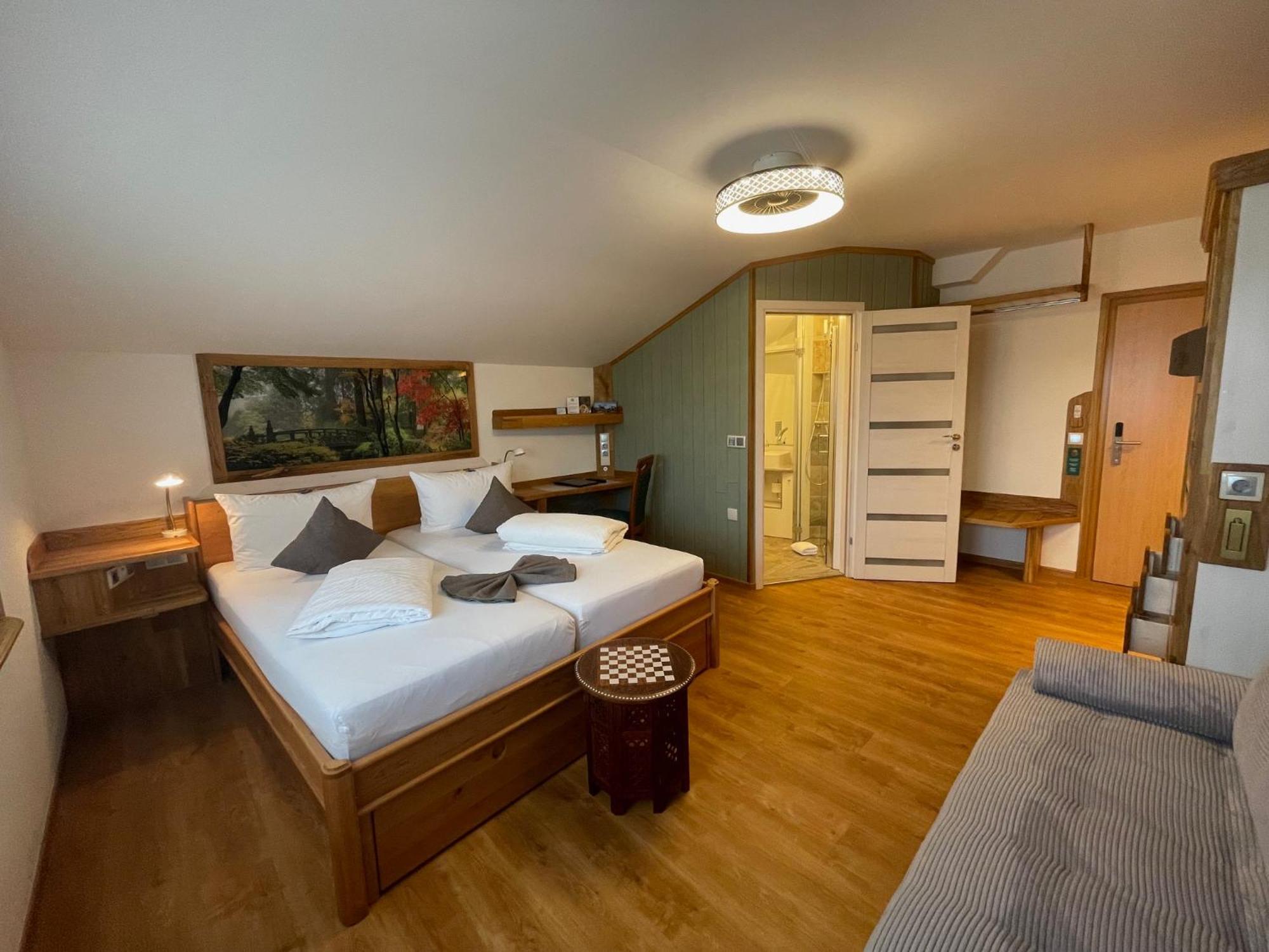 Hotel Blumenbach — Photos 1
